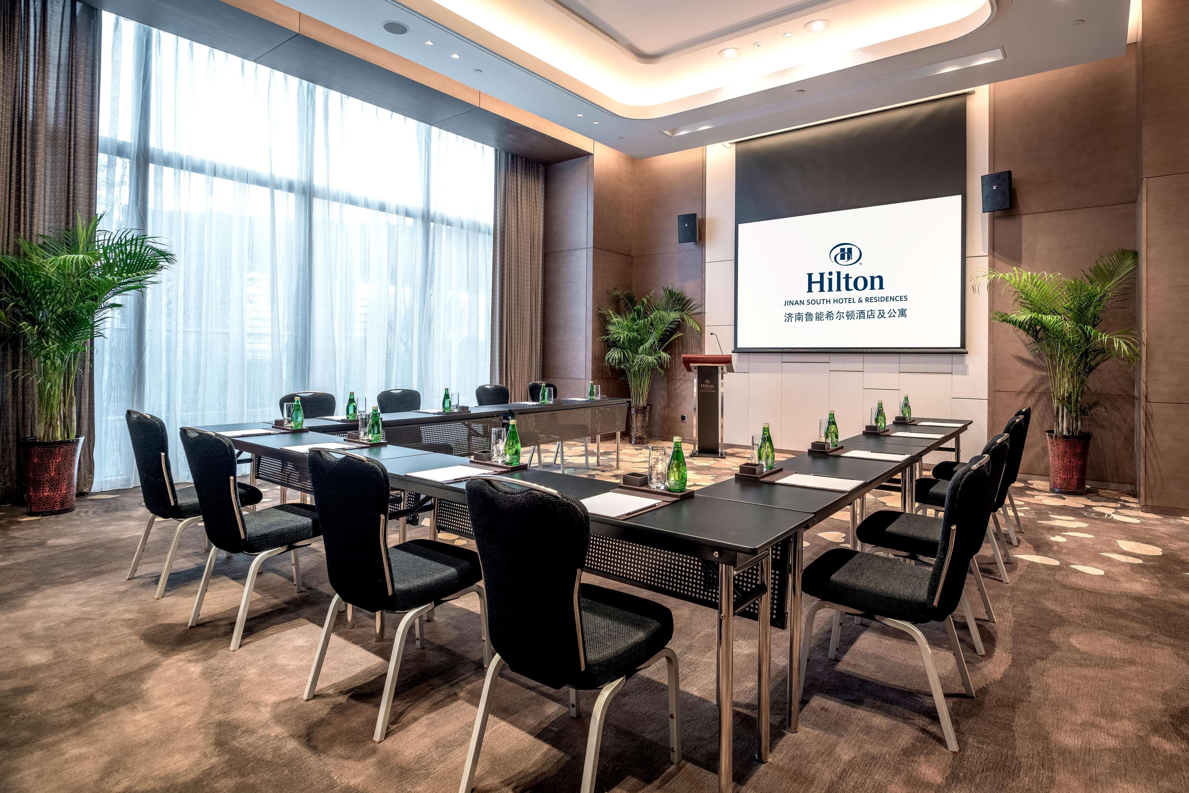 Hilton Jinan South Hotel & Residences Exterior photo